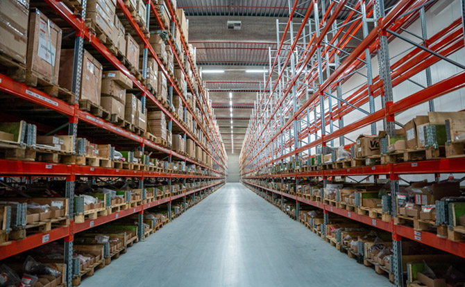 rayonnages de grande hauteur