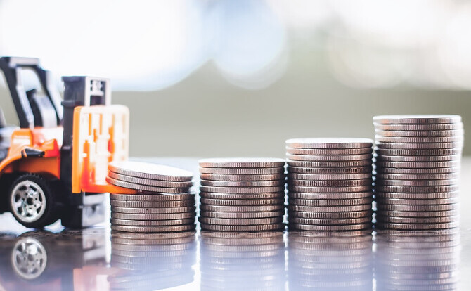 logistic cash generation